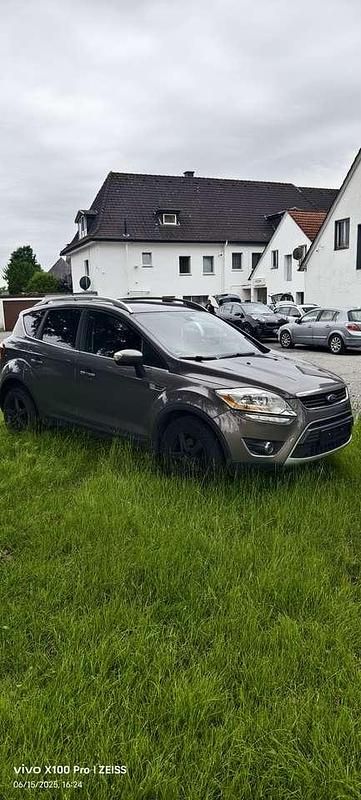 Braun Gebraucht 2011 Ford Kuga Titanium SUV | 7.299 € (Fairer Preis) - Bild 1/4