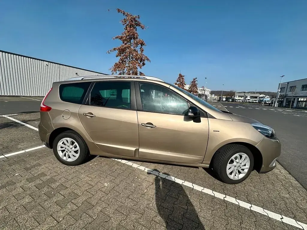 Gebraucht Renault Scenic E-Tech LIMITED 132 PS (97 kW) 2014 Beige Van / Kleinbus