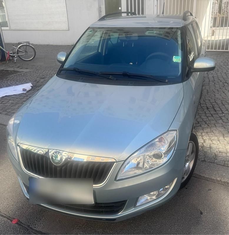Gebraucht Skoda Fabia 105 PS (77 kW) 2011 Blau Kombi
