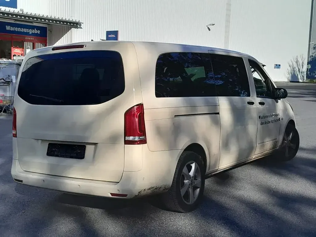 Gebraucht Mercedes Vito 258 PS (189 kW) 2019 Beige Van