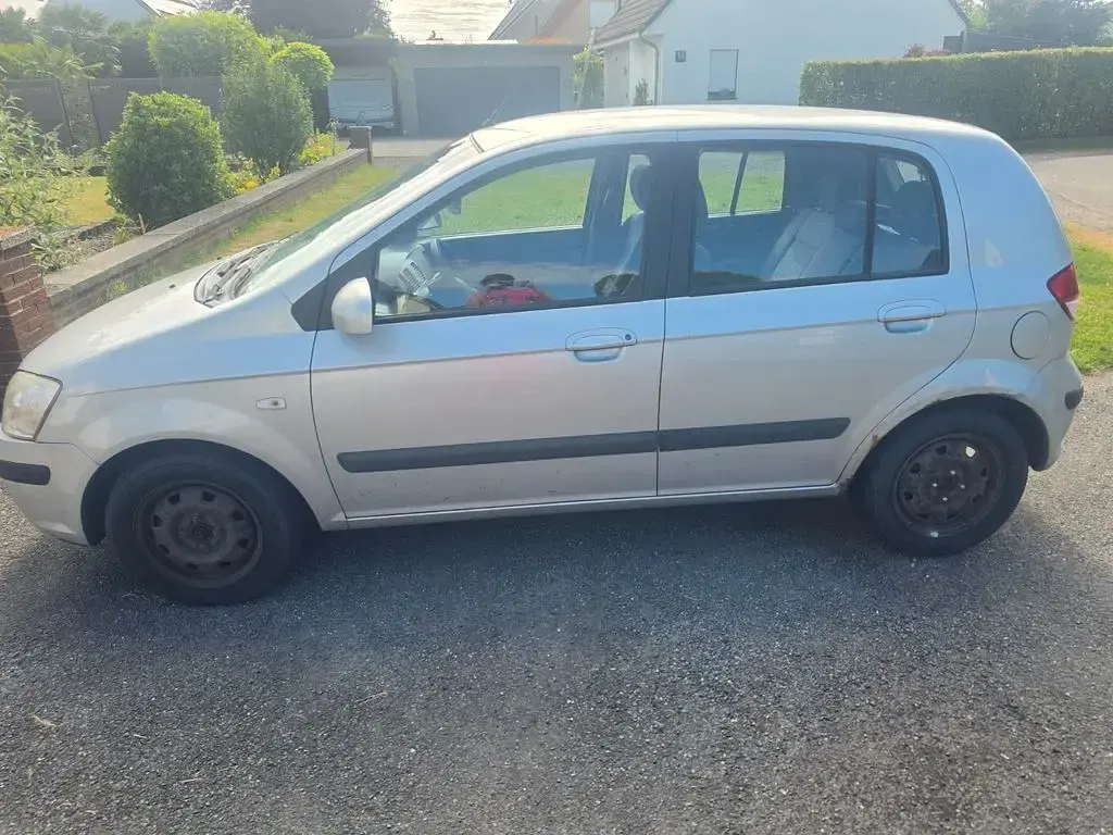 Gebraucht Hyundai Getz GLS 105 PS (77 kW) 2002 Silber Kleinwagen