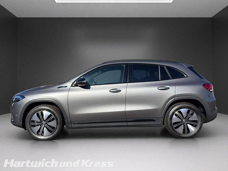 Gebraucht Mercedes EQA300 Advanced Plus 167 kW (228 PS) 2022 Grau SUV