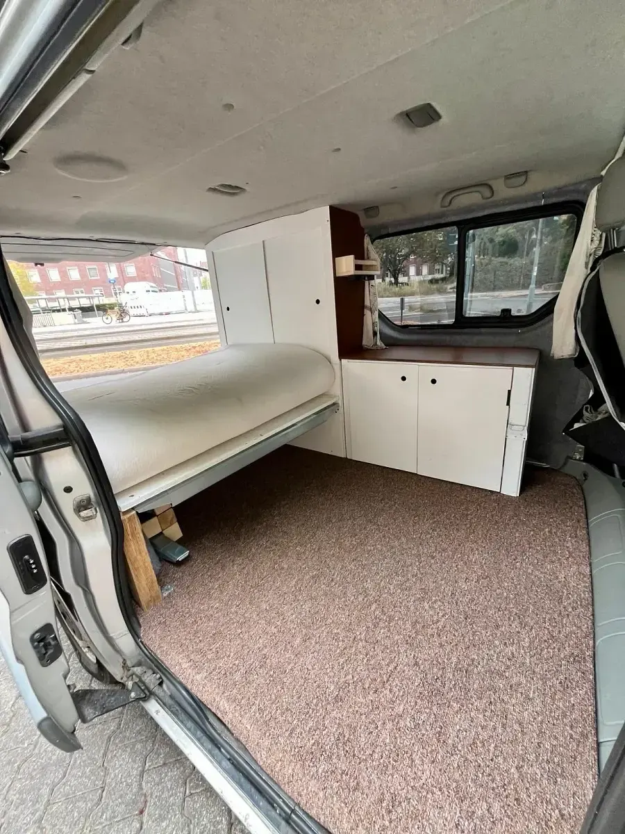 Gebraucht Opel Vivaro 101 PS (74 kW) 2003 Silber Van / Kleinbus