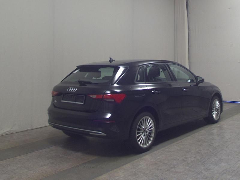 Gebraucht Audi A3 Advanced 110 PS (80 kW) 2022 Schwarz Limousine