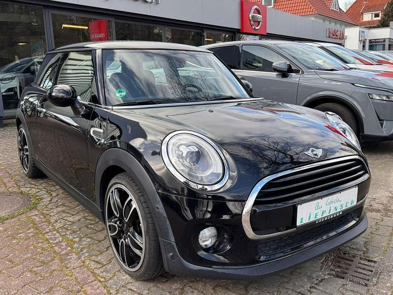 Gebraucht Mini Cooper 136 PS (100 kW) 2018 Midnight black Kleinwagen