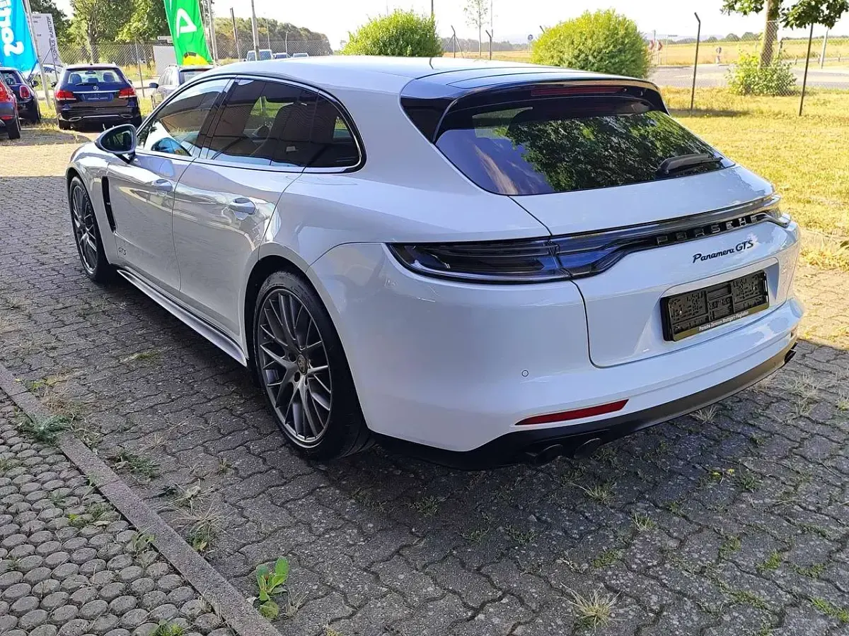 Gebraucht Porsche Panamera GTS 480 PS (353 kW) 2023 Weiß Kleinwagen