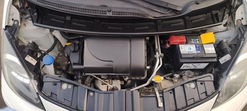 Gebraucht Toyota Aygo Cool 69 PS (50 kW) 2014 Weiß Kleinwagen