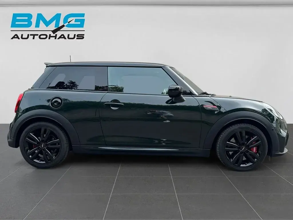 Gebraucht Mini John Cooper Works 231 PS (169 kW) 2022 Grün Kleinwagen