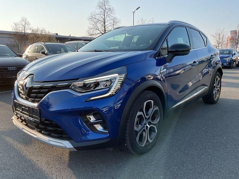 Gebraucht Renault Captur Intens 158 PS (116 kW) 2021 Blau SUV