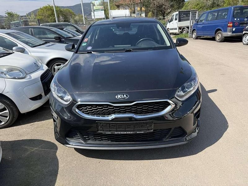 Gebraucht Kia Ceed Attract 101 PS (74 kW) 2020 Schwarz Kleinwagen