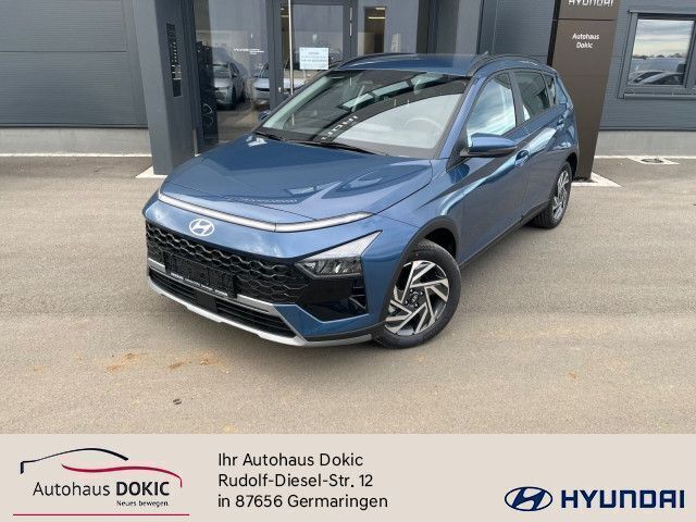 Blau Gebraucht 2024 Hyundai Bayon Trend SUV | 21.990 € (Etwas zu teuer) - Bild 1/4