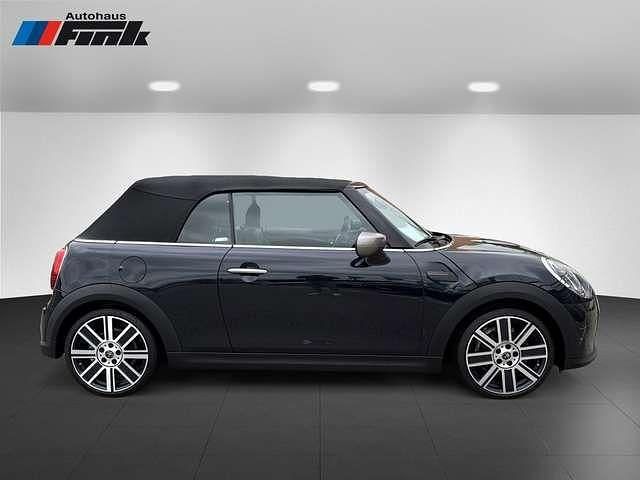 Gebraucht Mini Cooper Cabriolet 136 PS (100 kW) 2022 Mini yours enigmatic black Cabrio