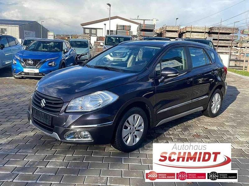 Schwarz Gebraucht 2013 Suzuki SX4 S-Cross Club SUV | 8.800 € (Fairer Preis) - Bild 1/4