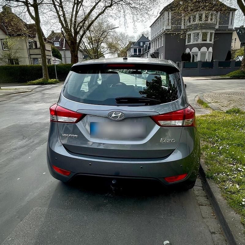 Second-hand Hyundai ix20 92 CP (67 kW) 2012 Gri Hatchback