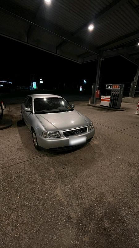 Gebraucht Audi A3 101 PS (74 kW) 1998 Silber Kleinwagen
