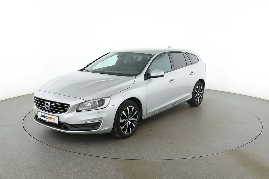 Gebraucht Volvo V60 Linje Svart 152 PS (111 kW) 2018 Kombi