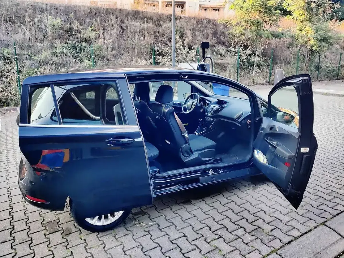 Gebraucht Ford B-MAX Titanium 101 PS (74 kW) 2013 Schwarz Van / Kleinbus