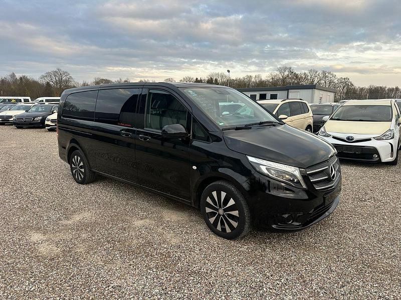 Gebraucht Mercedes Vito 190 PS (139 kW) 2020 Schwarz Van