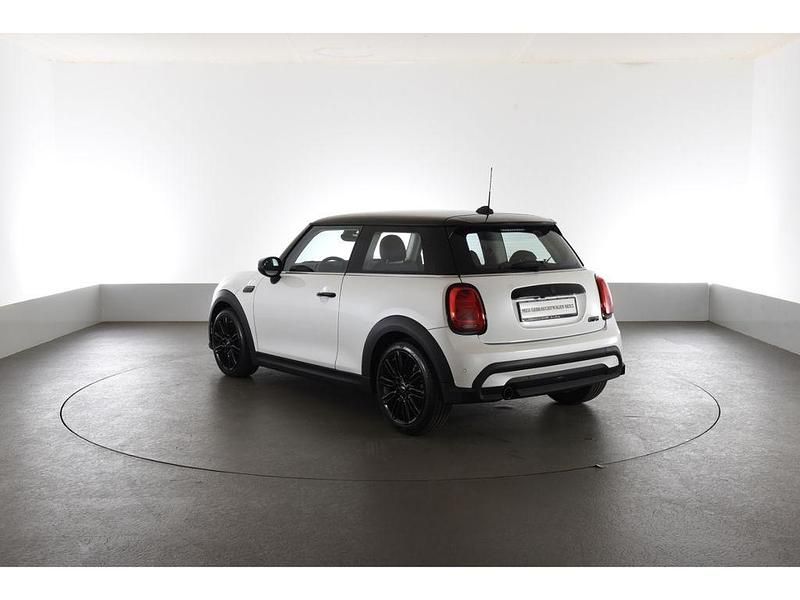 Gebraucht Mini Cooper Classic 136 PS (100 kW) 2024 Weiss Kleinwagen