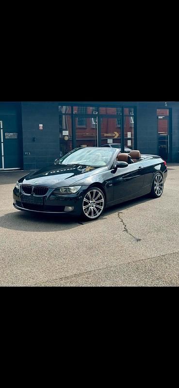 Schwarz Gebraucht 2008 BMW 330 Cabriolet Cabrio | 11.200 € (Guter Preis) - Bild 1/4