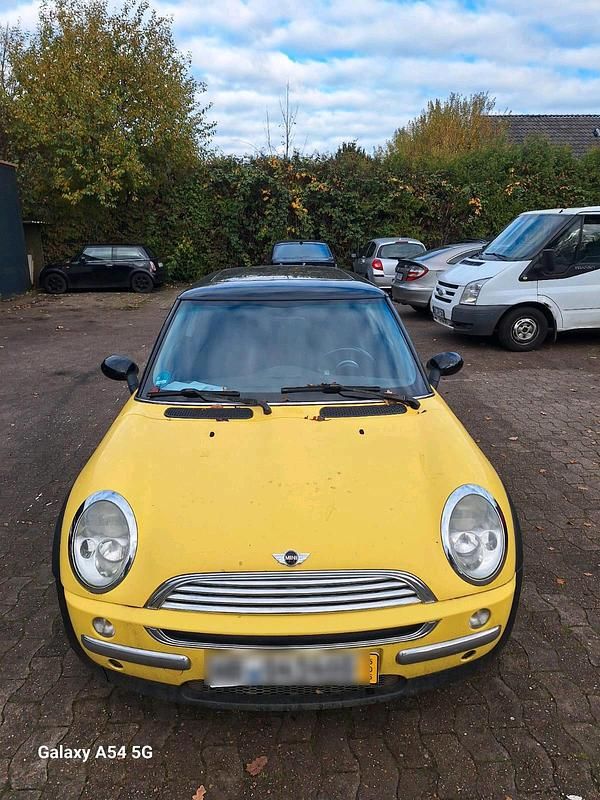 Gelb Gebraucht 2003 Mini Cooper Kleinwagen | 1.400 € - Bild 1/4