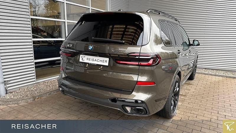 Neu BMW X7 Performance 340 PS (250 kW) 2025 Braun SUV