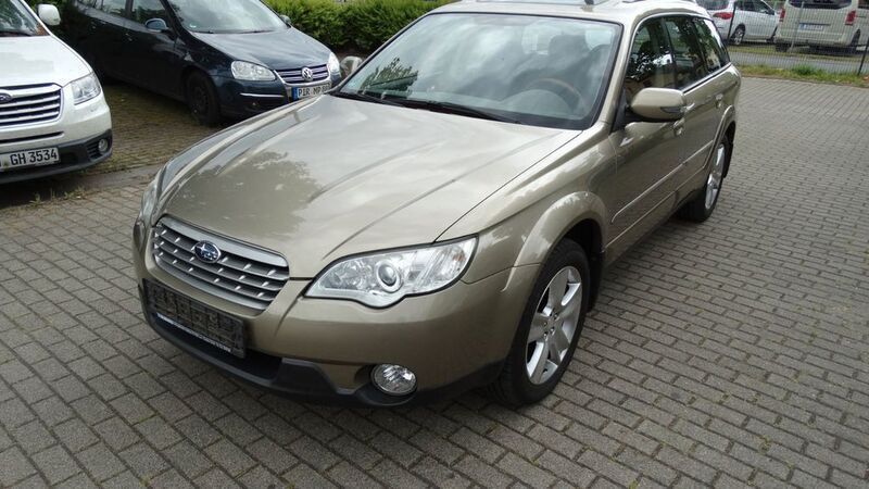 Topaz gold Gebraucht 2008 Subaru Outback Active SUV | 5.900 € - Bild 1/4