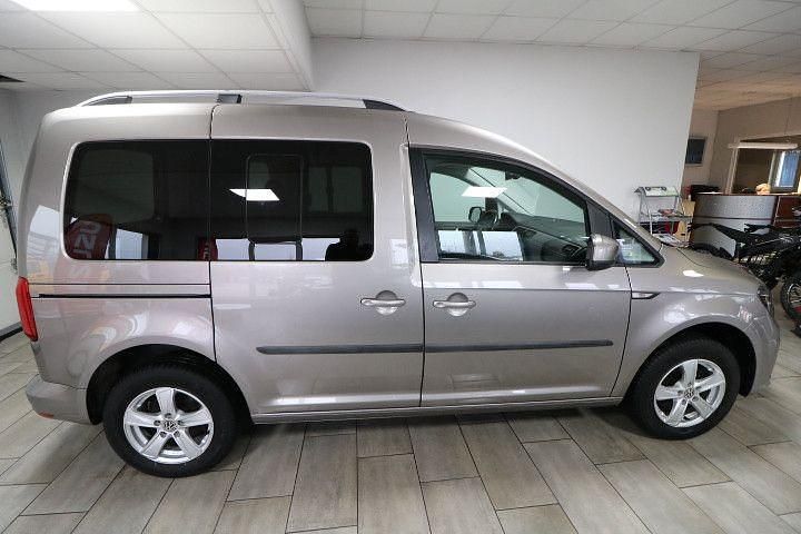 Gebraucht VW Caddy Trendline 84 PS (61 kW) 2017 Beige Van / Kleinbus