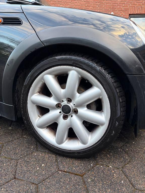 Second-hand Mini Cooper 116 CP (85 kW) 2002 Negru Hatchback