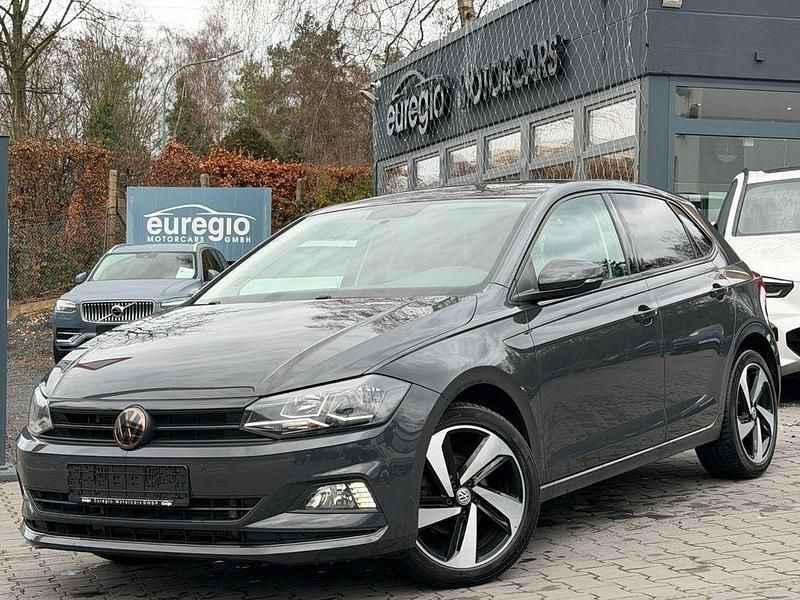 Grau Gebraucht 2018 VW Polo Highline Limousine | 11.890 € (Fairer Preis) - Bild 1/4