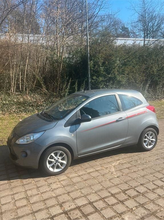 Gebraucht Ford Ka Trend 69 PS (50 kW) 2015 Grau