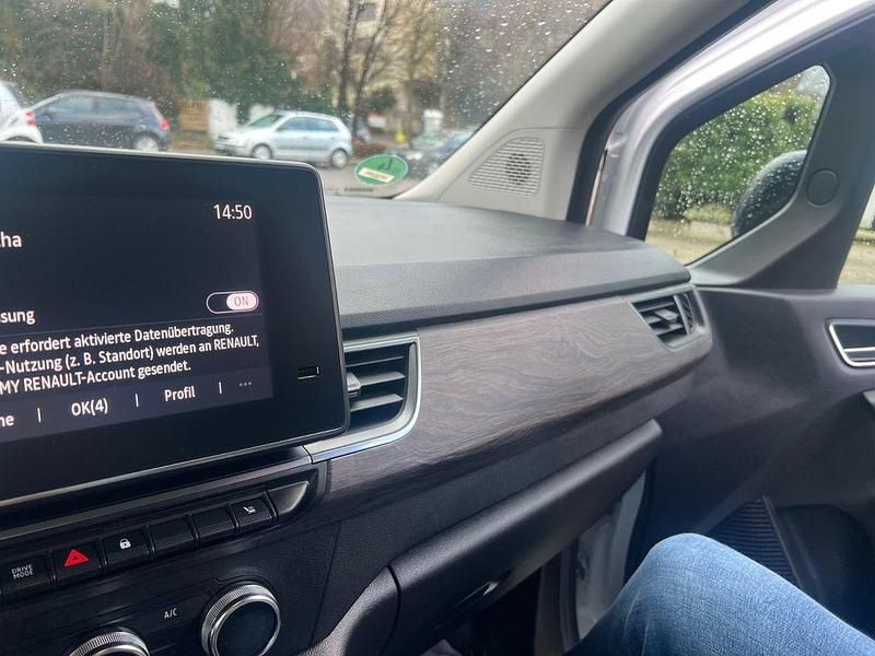 Usado Renault Kangoo Techno 116 HP (85 kW) 2023 Branco Monovolume