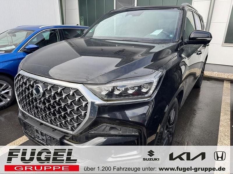 Space black Gebraucht 2023 Ssangyong (KGM) Rexton Sapphire SUV | 34.999 € - Bild 1/4