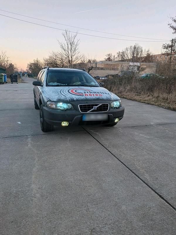 Second-hand Volvo XC70 209 CP (153 kW) 2003 Negru Break