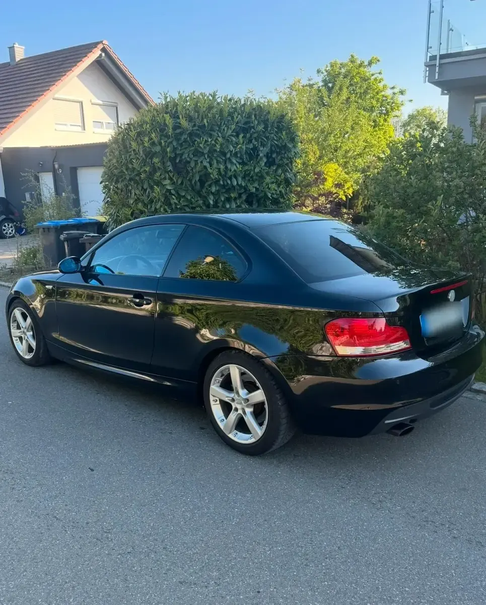 Gebraucht BMW 123 Coupé M Sport 204 PS (150 kW) 2008 Schwarz Coupé