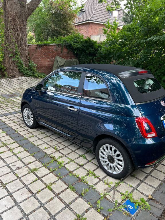 Blau Gebraucht 2022 Fiat 500C Dolcevita Cabrio | 9.900 € (Superpreis) - Bild 1/4