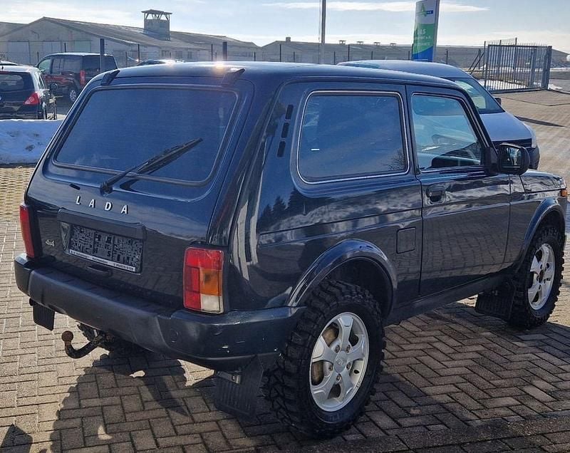 Gebraucht Lada Urban 83 PS (61 kW) 2019 Grün SUV