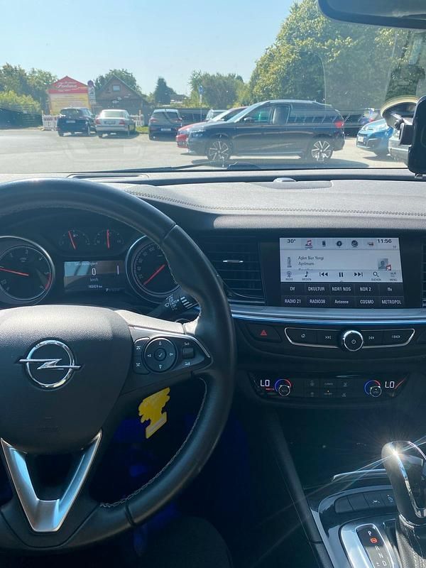Schwarz Gebraucht 2018 Opel Insignia Kombi | 9.200 € (Superpreis) - Bild 1/4