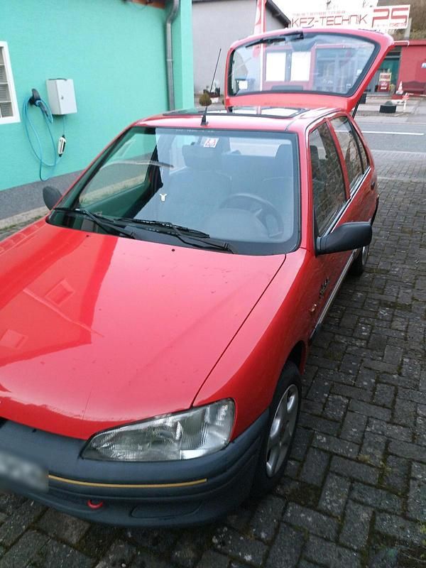 Gebraucht Peugeot 106 45 PS (33 kW) 1997 Rot Kleinwagen