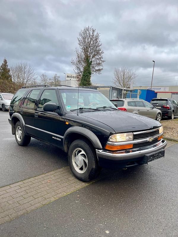 Gebraucht Chevrolet Blazer 193 PS (141 kW) 1999 Schwarz SUV