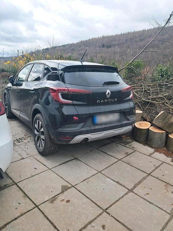 Gebraucht Renault Captur 130 PS (95 kW) 2020 Schwarz SUV