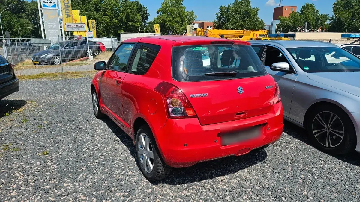 Gebraucht Suzuki Swift 92 PS (67 kW) 2009 Rot Kleinwagen