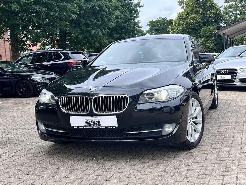 Schwarz Gebraucht 2013 BMW 520 Comfort Edition Kombi | 10.300 € (Guter Preis) - Bild 1/4