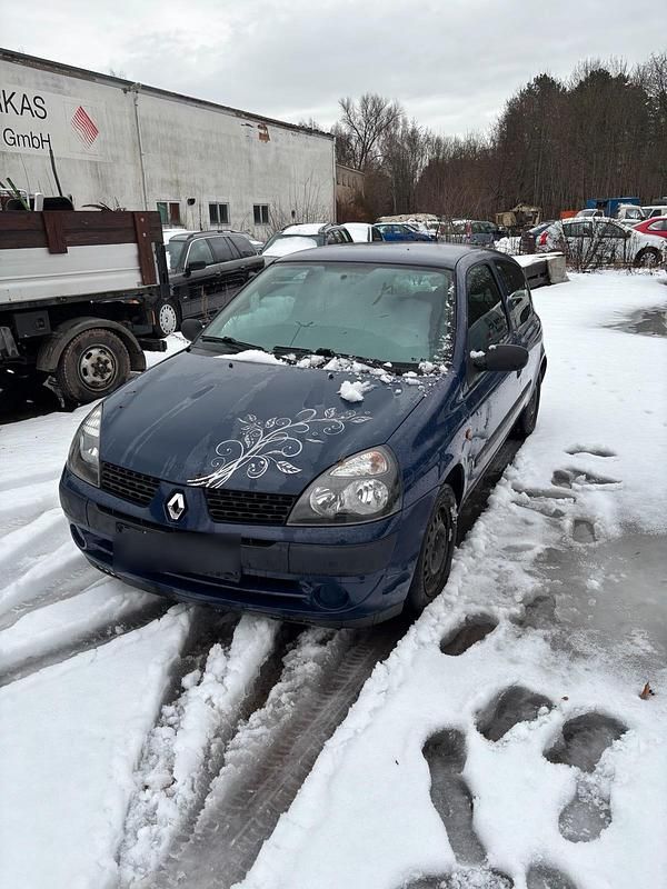 Blau Gebraucht 2002 Renault Clio II Kleinwagen | 1.000 € - Bild 1/4