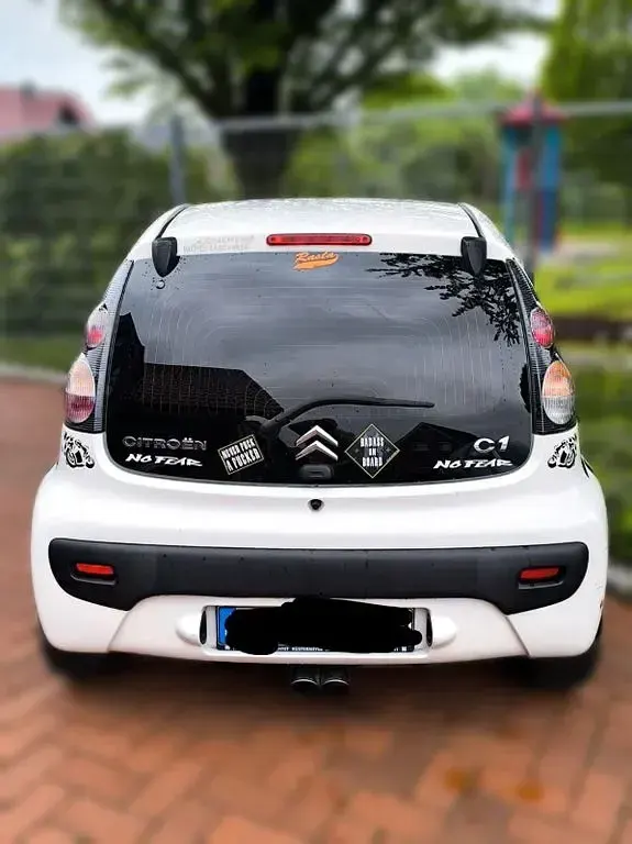 Gebraucht Citroën C1 Style 68 PS (50 kW) 2011 Weiß Kleinwagen