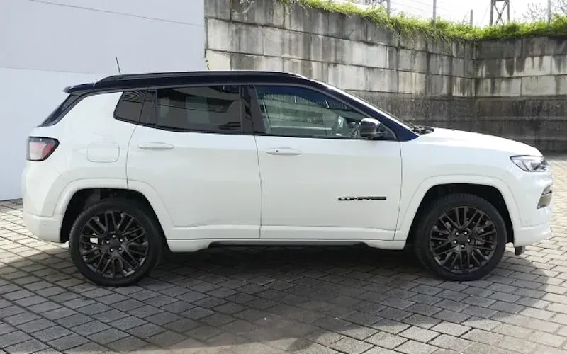 Gebraucht Jeep Compass Summit 240 PS (176 kW) 2022 Weiß SUV
