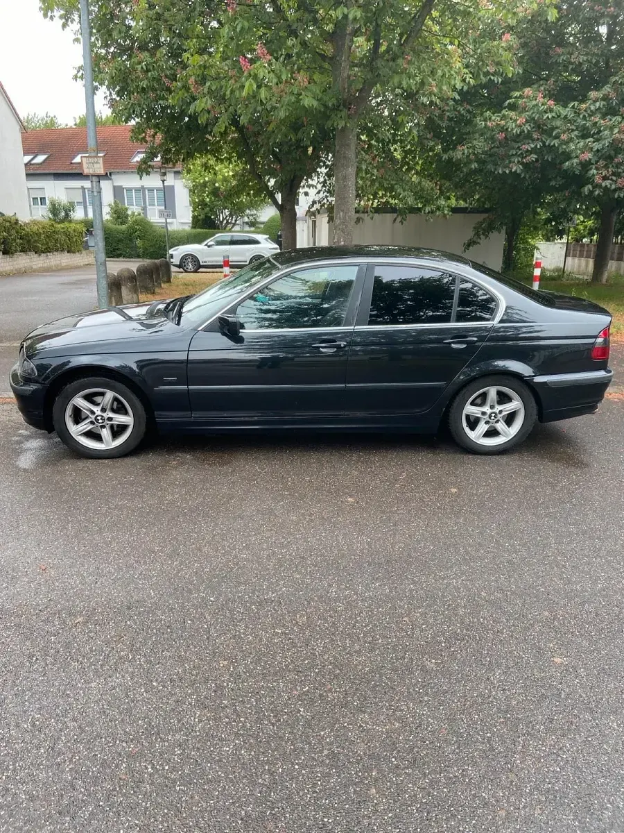 Używany BMW 320 150 KM (110 kW) 1999 Czarny Sedan/Limuzyna