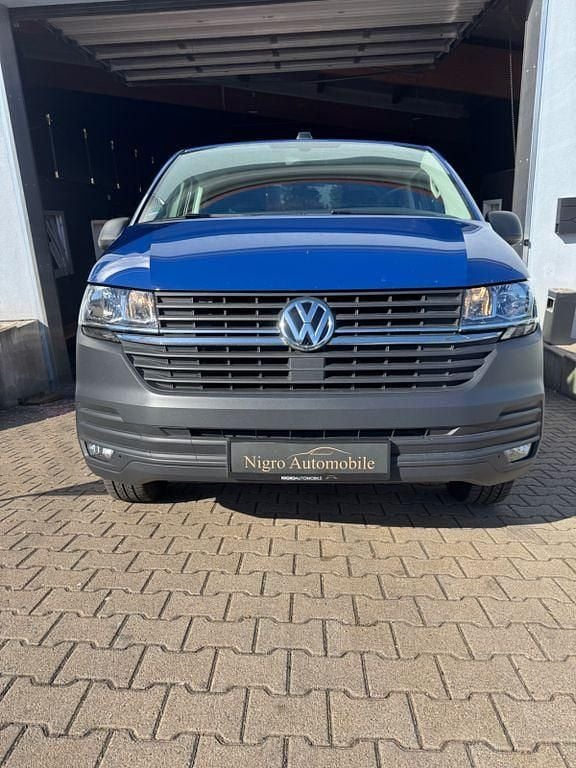 Second-hand VW Transporter 150 CP (110 kW) 2020 Albastru Van