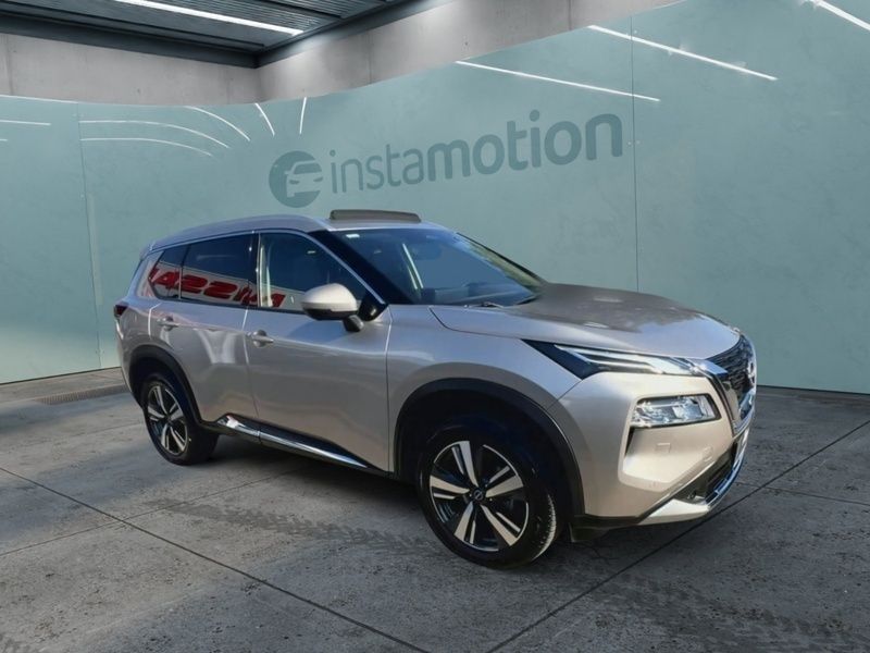 Braun Gebraucht 2023 Nissan X-Trail Tekna SUV | 35.640 € (Fairer Preis) - Bild 1/4