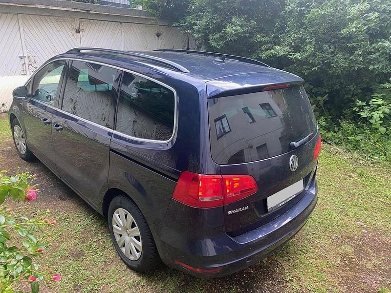 Gebraucht VW Sharan Match 140 PS (102 kW) 2012 Blau Van / Kleinbus